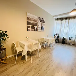Sonila's 1 , Bergamo Włochy