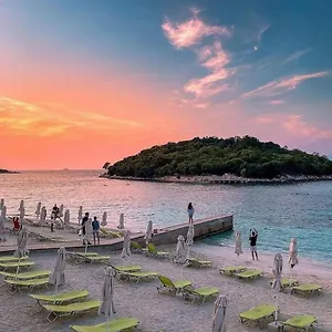 Balani , Ksamil Albania
